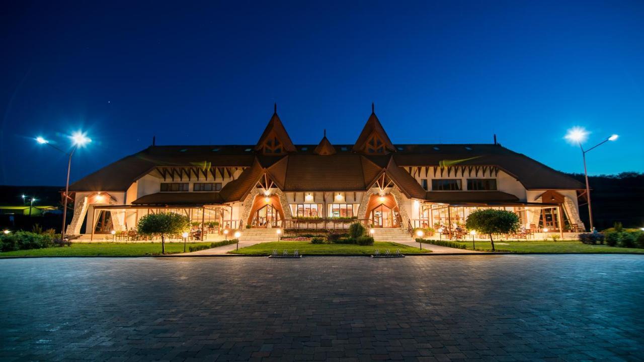 Bonanza Pensiune & Restaurant Méra Kültér fotó