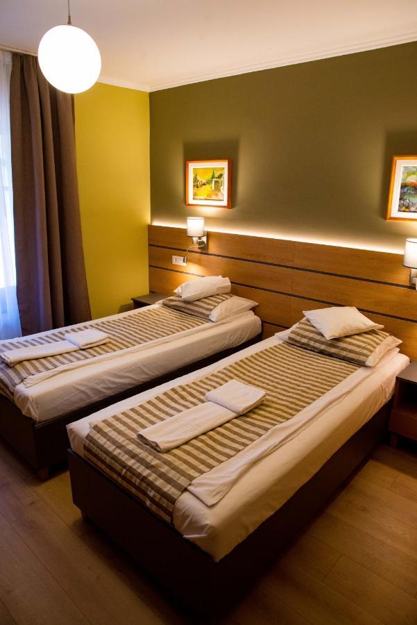 Bonanza Pensiune & Restaurant Méra Kültér fotó